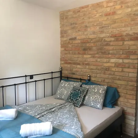 Bella Балатональмади