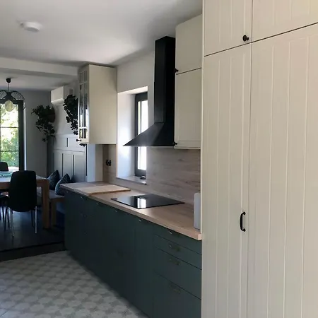 Bella * Balatonalmádi