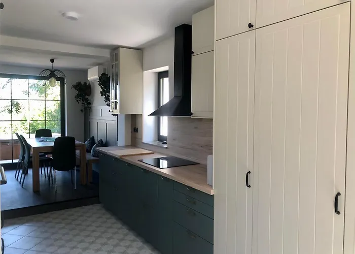 Bella * Balatonalmádi